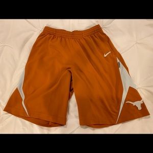 University of Texas Longhorns basketball shorts L